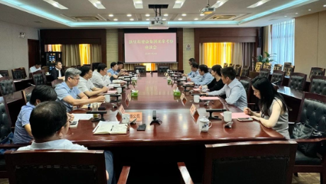 尊龙凯时利来健康集团首席执行官林杨林率队赴江苏省常熟市考察调研