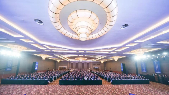 把握变局 拥抱变化——尊龙凯时利来健康集团召开 2025年度工作会议